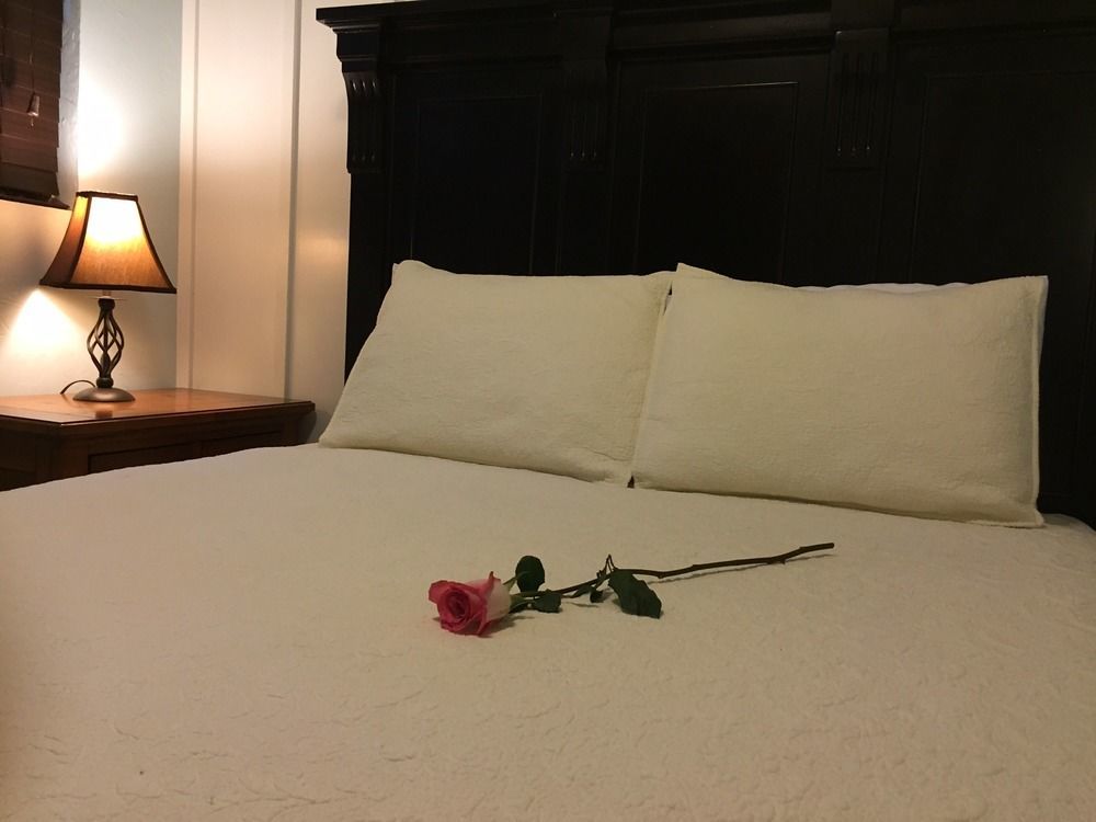Square Inn Уимберли Экстерьер фото