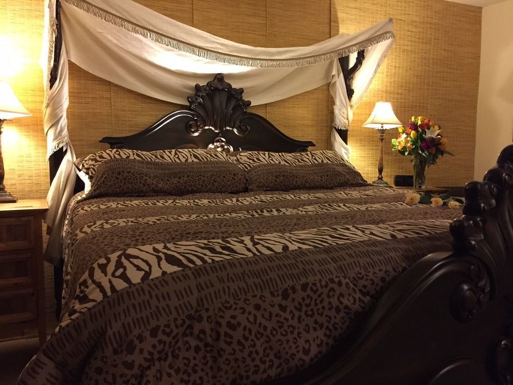 Square Inn Уимберли Экстерьер фото