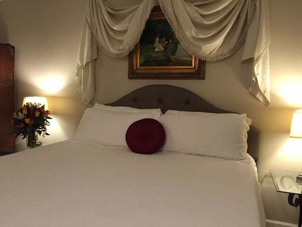 Square Inn Уимберли Экстерьер фото