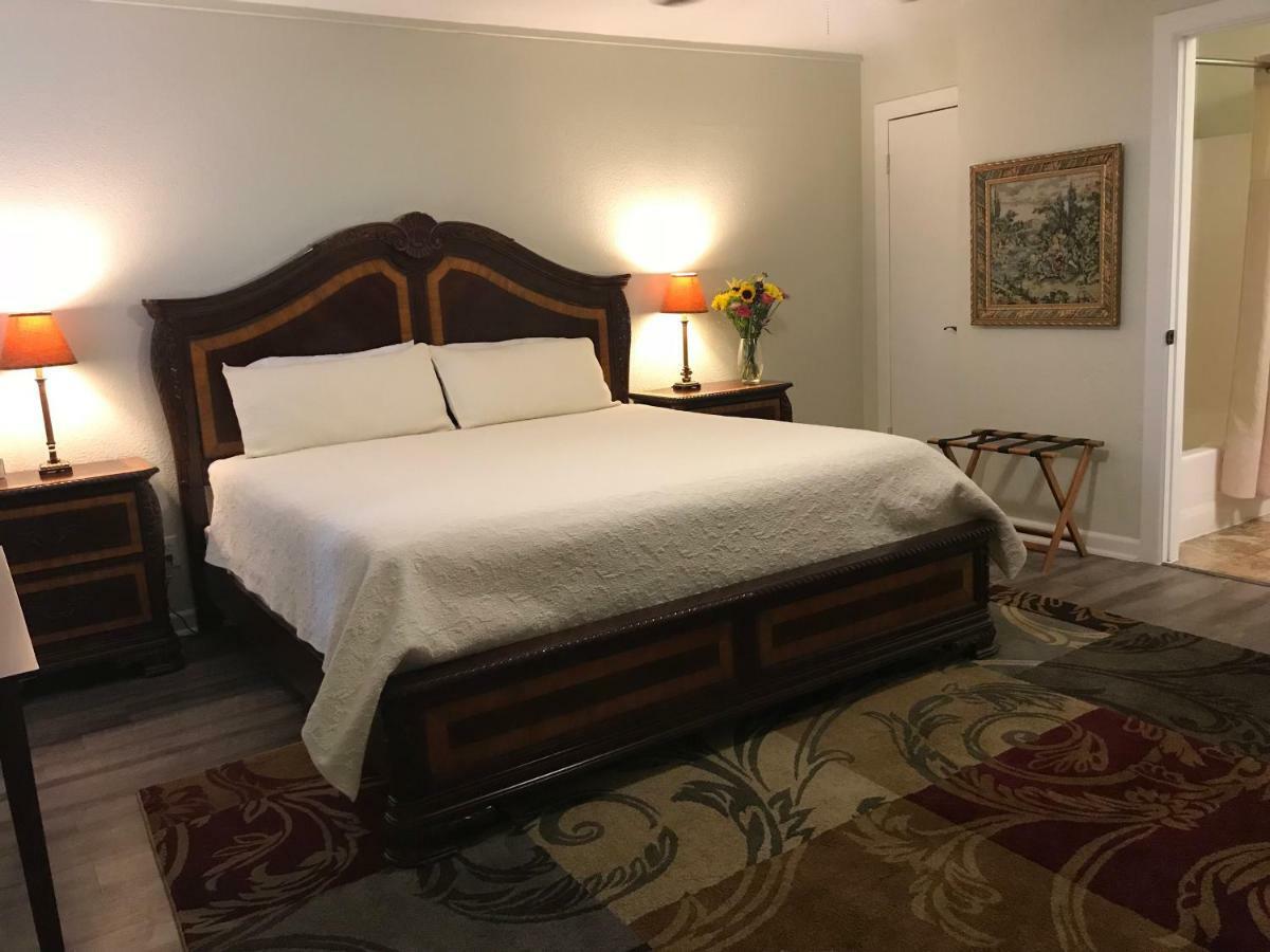 Square Inn Уимберли Экстерьер фото